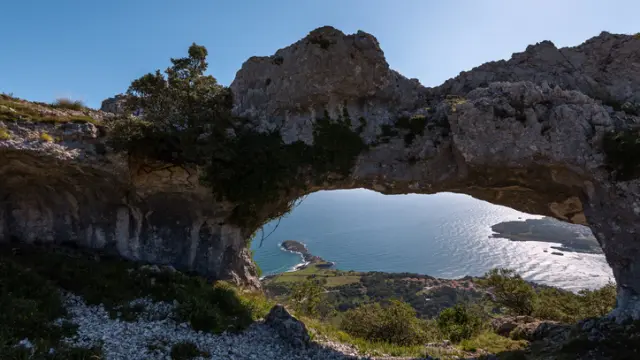 Uno de los miradores con luz propia más impresionantes del mar Cantábrico